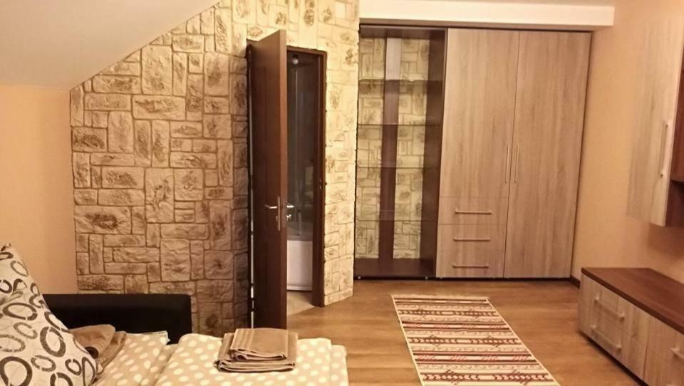 Pensiunea Raiul Muntilor Sebiş Exterior foto