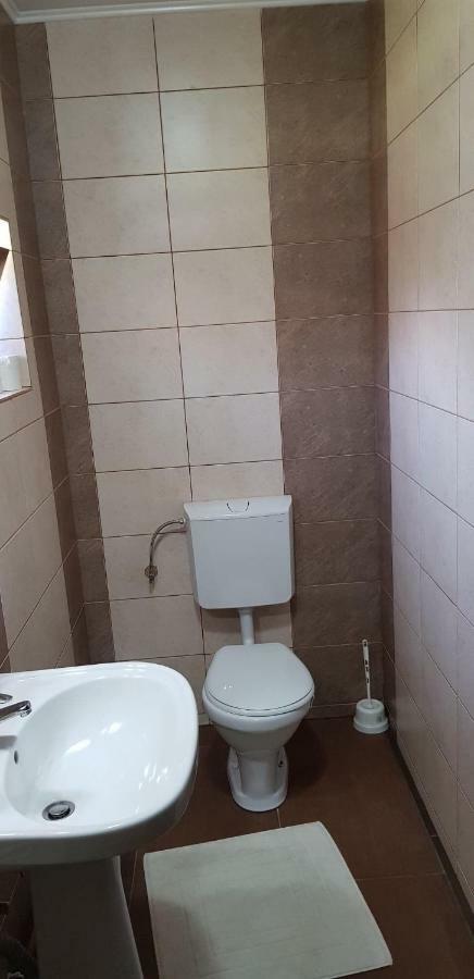 Pensiunea Raiul Muntilor Sebiş Exterior foto
